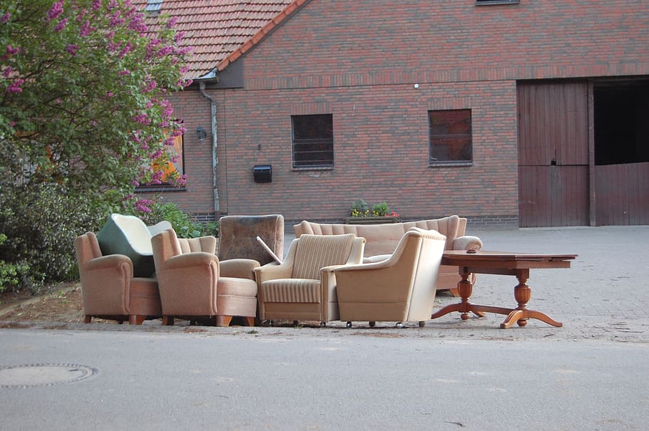 Furniture Removal and Pick Up in Dallas - Fort Worth Area