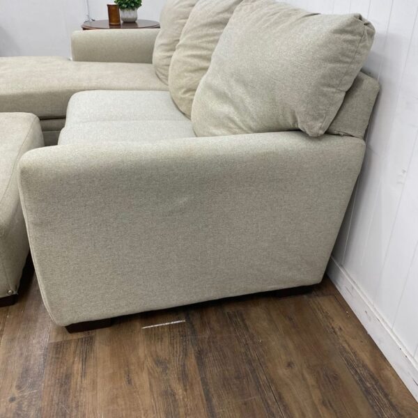Jackson Furniture NailHead 2-Piece Sectional - Image 5