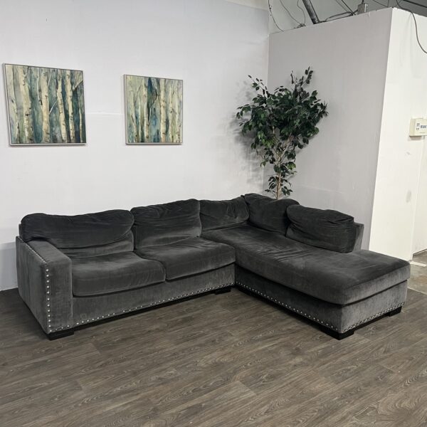 Gray L-Shaped Nailhead Sectional - Image 3