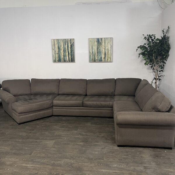 Nebraksa Gray 3 Piece Sectional Couch