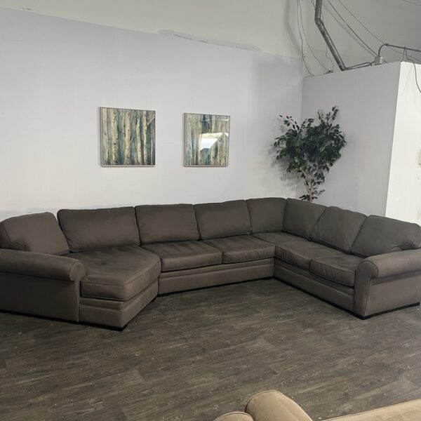 Nebraksa Gray 3 Piece Sectional Couch - Image 3