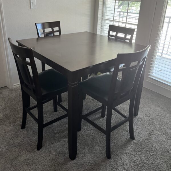 Dining Table + 4 Chairs