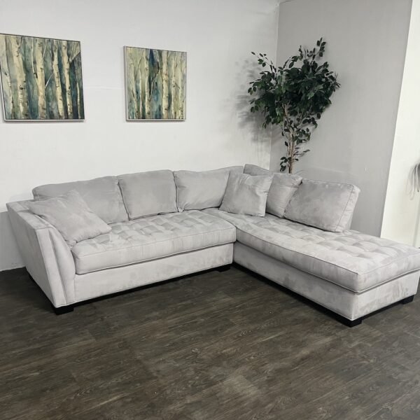 Rooms To Go Calvin Heights 2 Pc Sectional - Image 3