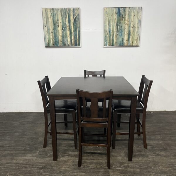 Dining Table + 4 Chairs