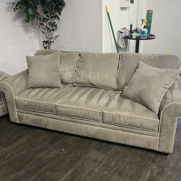 Havertys Matching Gray Sofa Set - Image 5