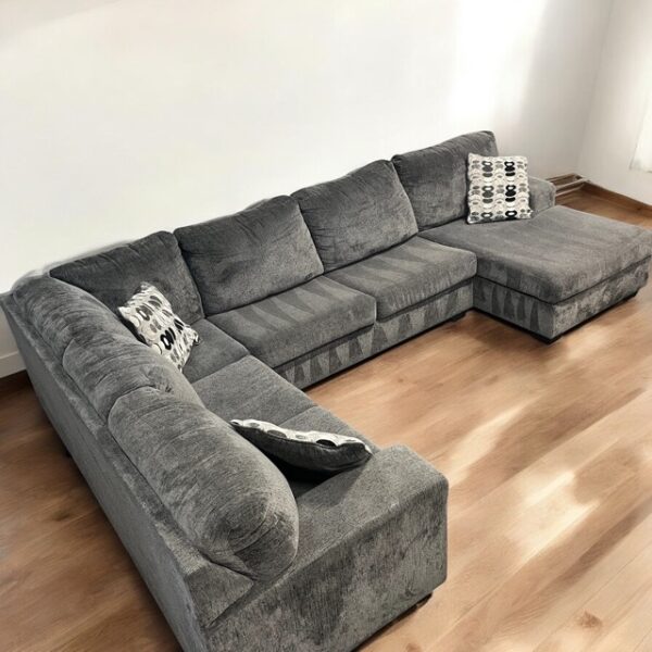 Ashley Furniture 3pc Sectional