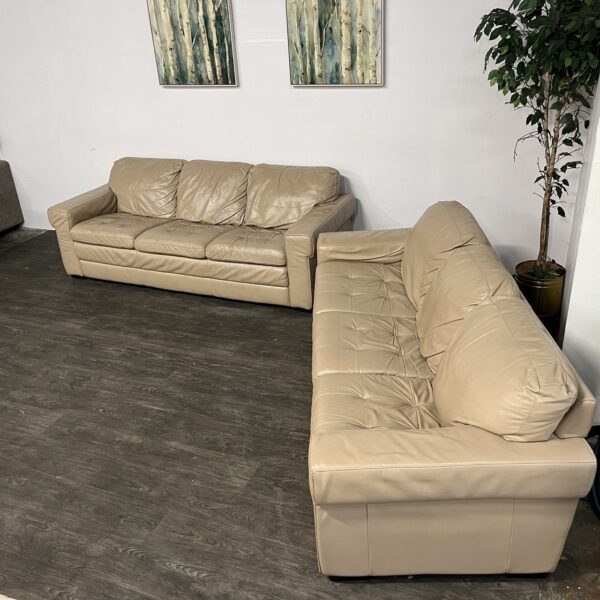 Havertys Matching Leather Sofa Set - Image 2