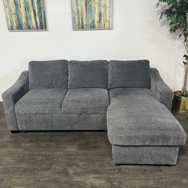 Reversible Chaise Pullout Sectional