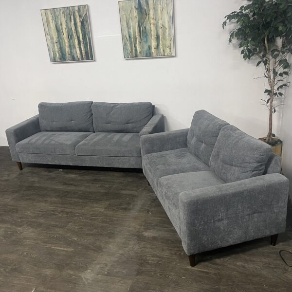 Rooms To Go Sofa Set - Image 2