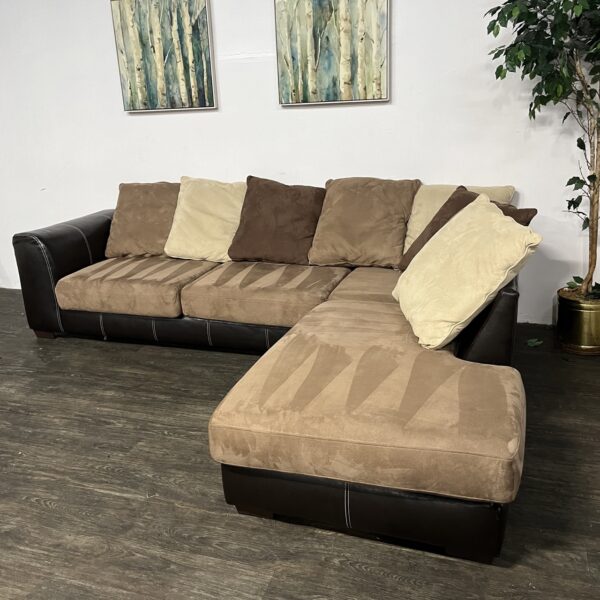 Rooms-To-Go Sectional Couch - Image 3