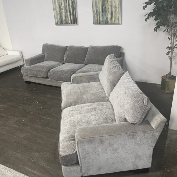 Cindy Crawford Sofa Set - Image 3