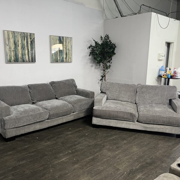 Cindy Crawford Sofa Set - Image 2