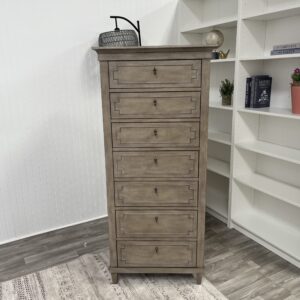 Lark Manor Coffey 7 Drawer Dresser